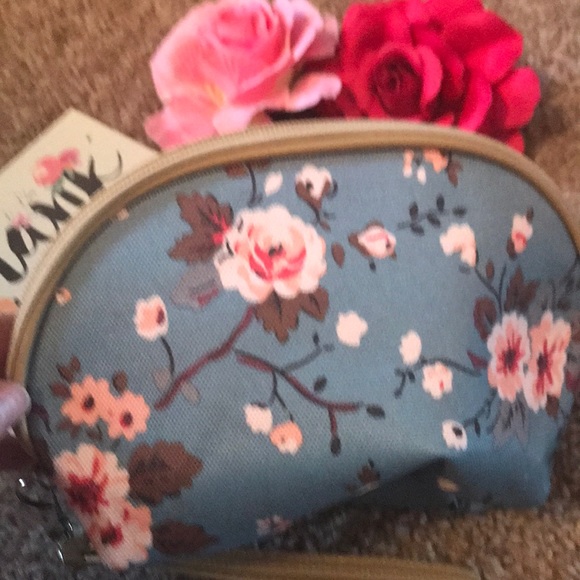 Makeup bag - Picture 4 of 4